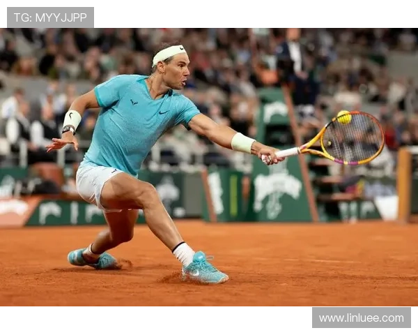 世界网球联赛群星汇聚展现巅峰对决引领全球网坛新风潮