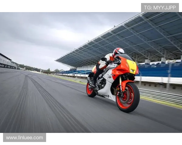 摩托GP赛场风云再起顶尖车手激战引爆全球关注热潮持续升温中段