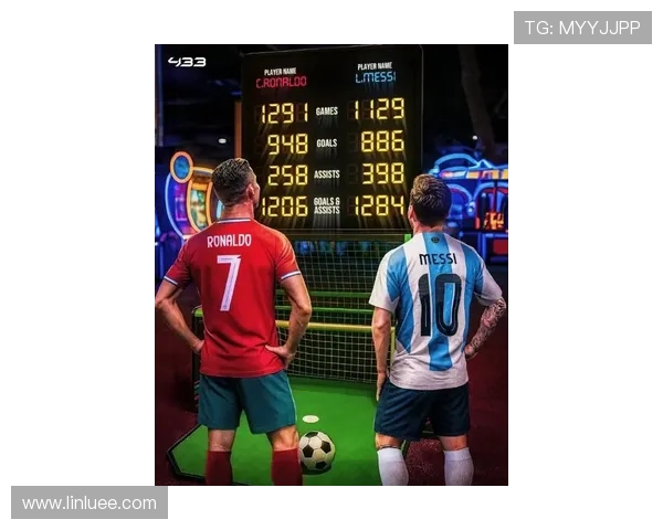 梅西与C罗再度同场竞技激烈对决引爆全球球迷热议